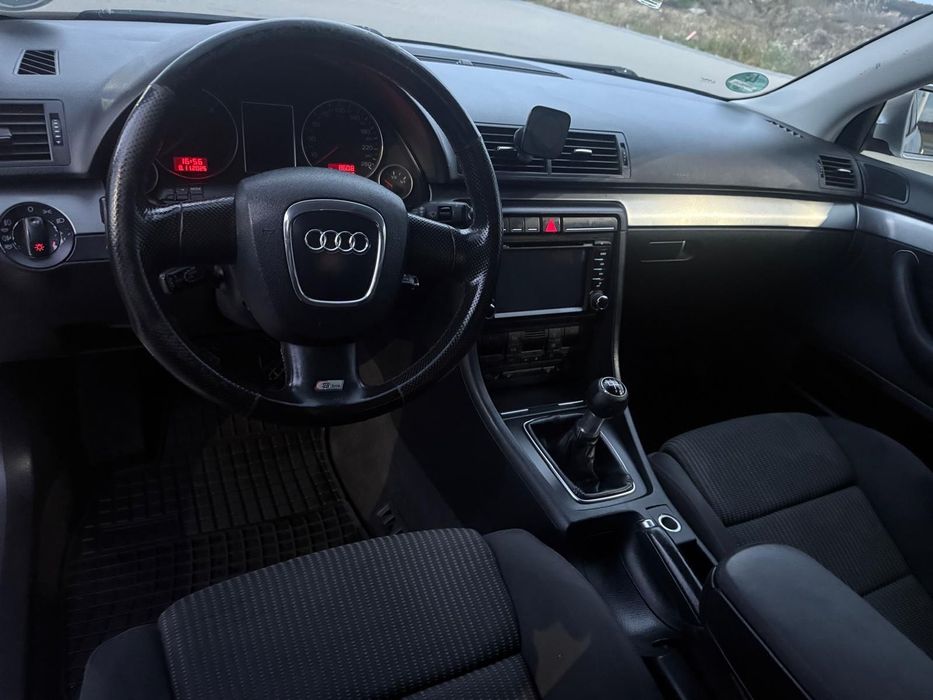 Audi A4 Limuzina