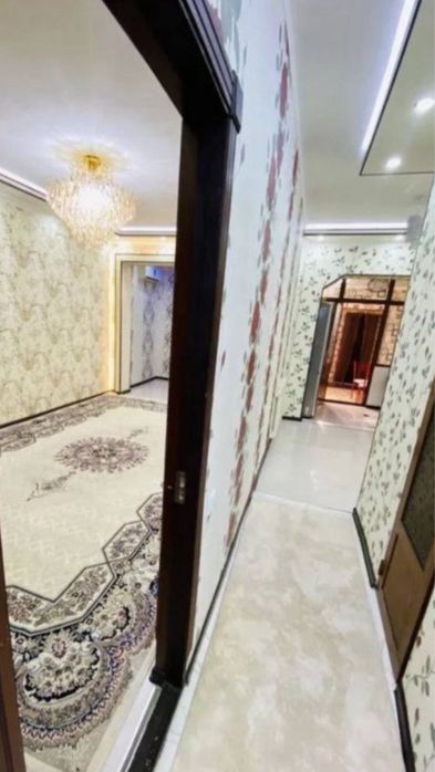 5 каватли домнинг 1чи каватида 3хонали квартира арендага берилади