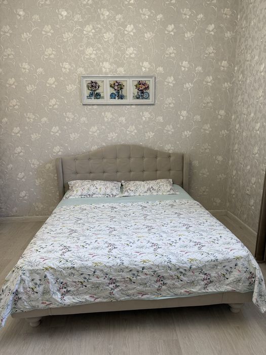 Кровать двухспальная