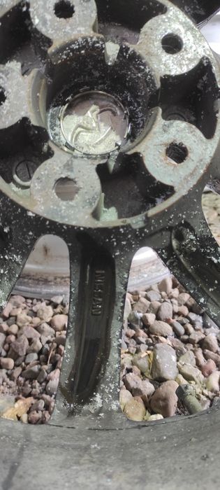 Комплект оригинальных дисков R17. Infinity