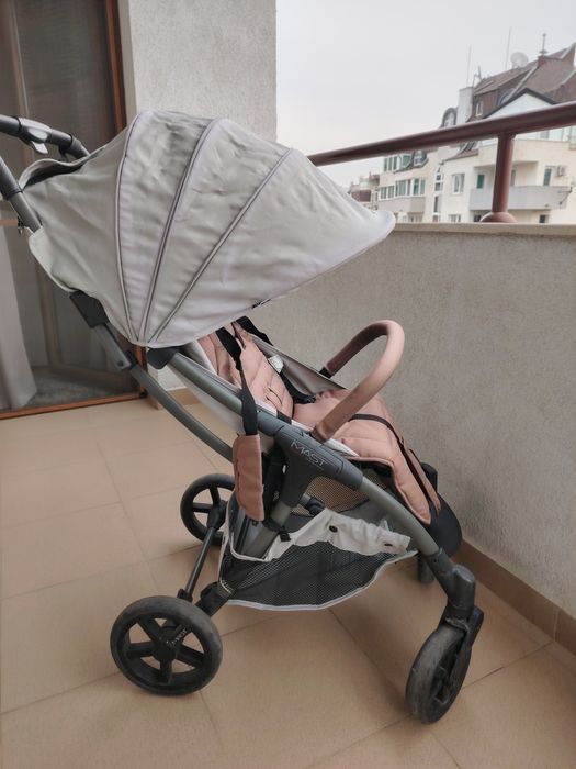 Сгъваема бебешка количка Mast M2x - сива

M2x съчетава всички хар