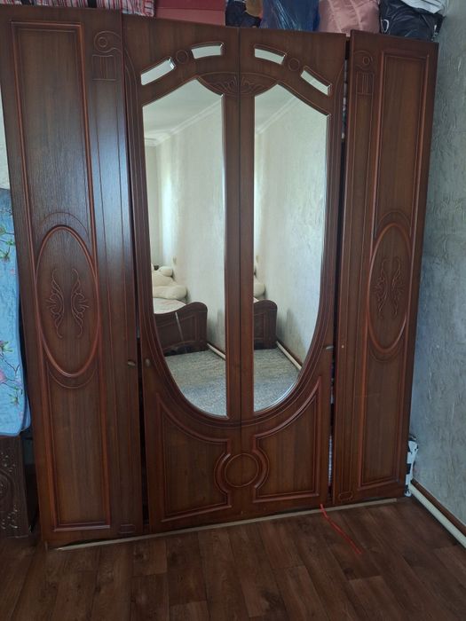 Спальный гарнитур