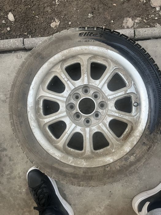 Продам шины NEXEN 185/65R15