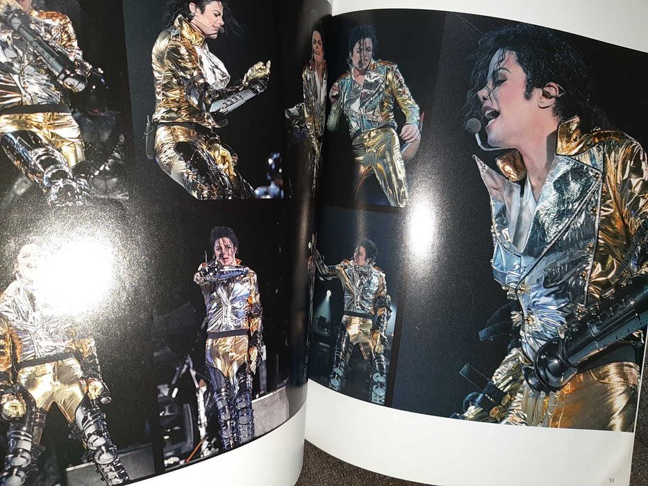 Album foto revista Michael Jackson concertele din România 1992-1996