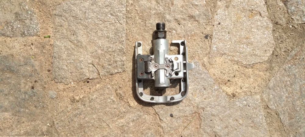 педали Shimano PD-M324