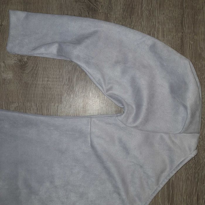 Светло сива рокля