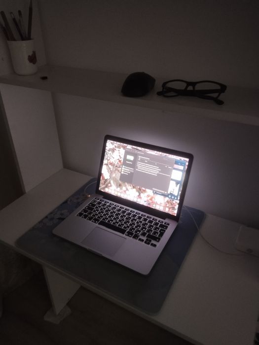 Продам MacBook 13 pro