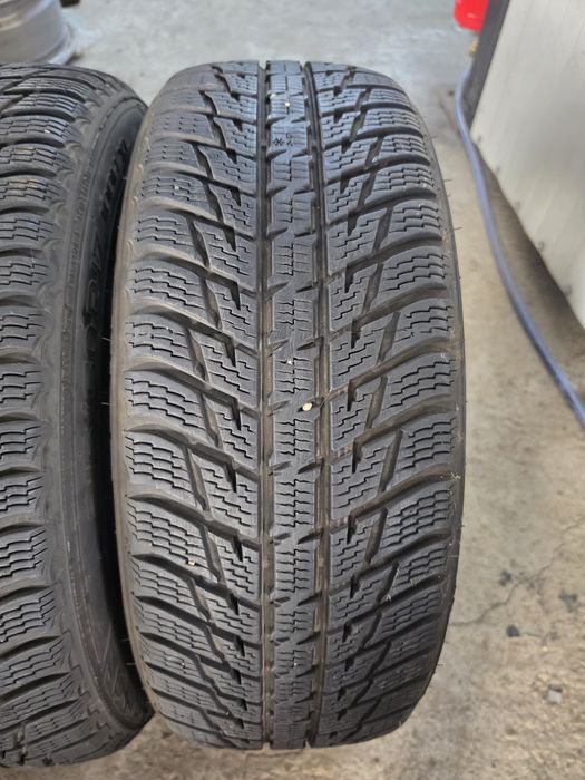 4 Броя 215/60/17 Nokian 7mm
