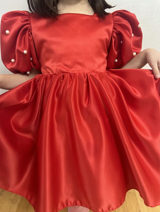 Платье красное для девочки 3-6 лет