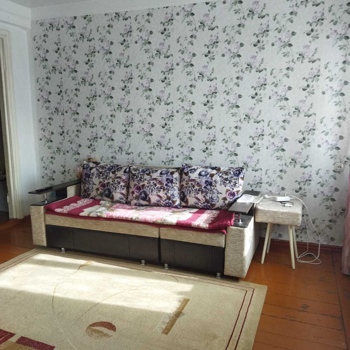 Продам 2к квартиру в кирпичном доме Рабочий!!!