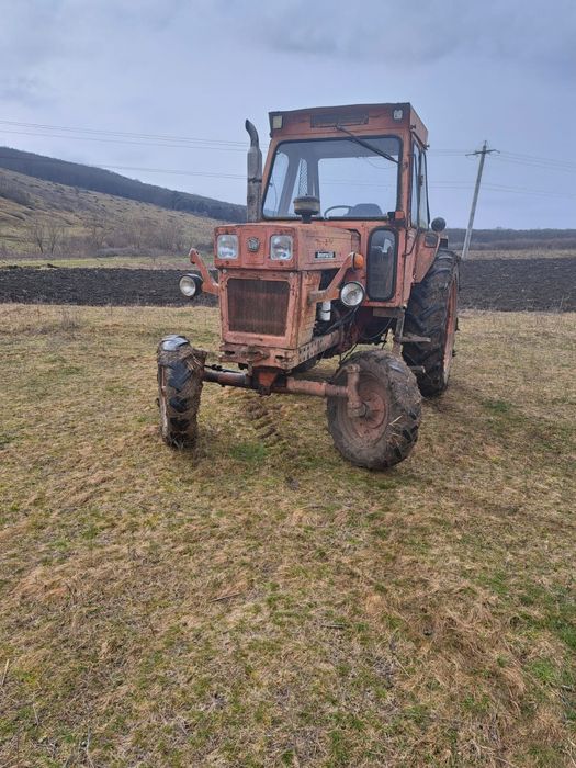 Vând Tractor U 650