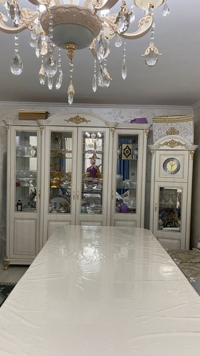 продается 4-х комн квартира