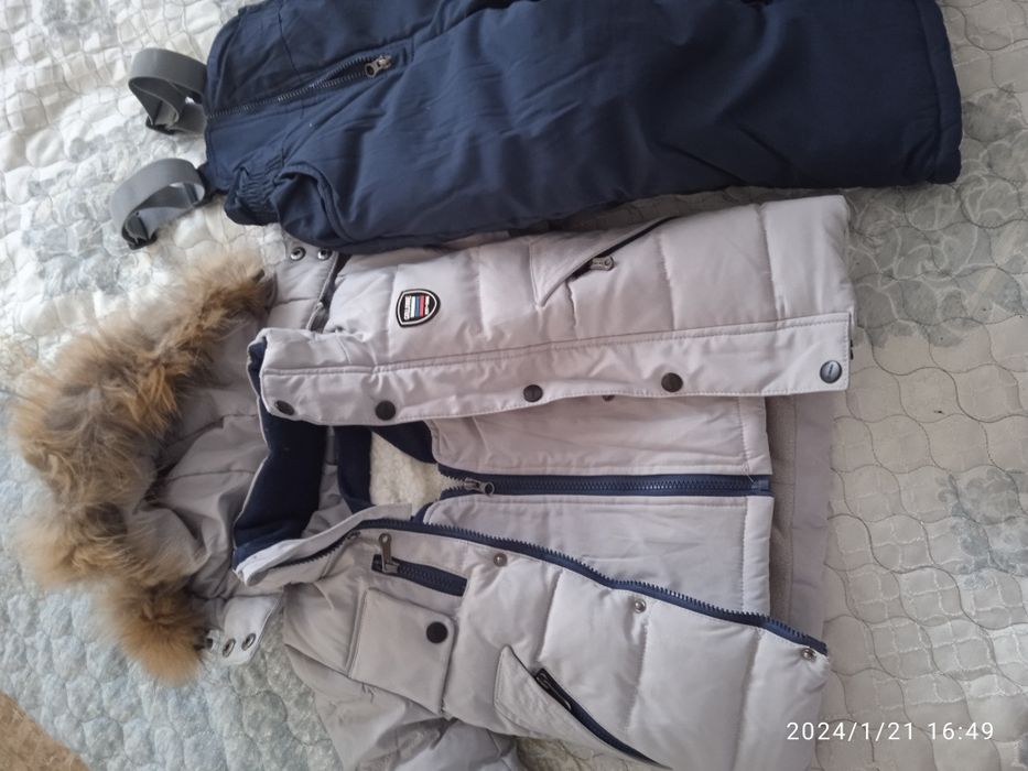 Продаётся  детский зимний куртка