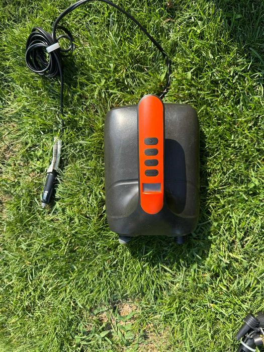 Електрическа помпа 12V за SUP / уинг фойл дъска, с накрайници