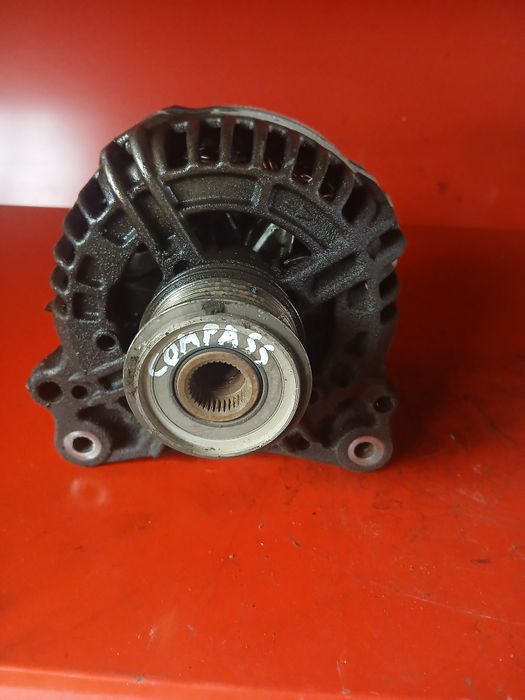 Алтернатор Jeep Compass