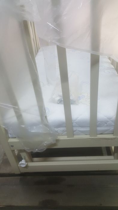 Продам детскую кроватку