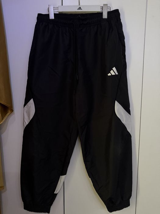 Спортивный костюм Adidas