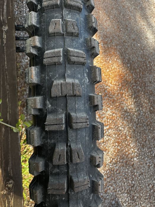 Canyon Nerve 27.5 Full Suspension MTB