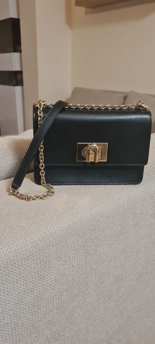 Furla 1927           .