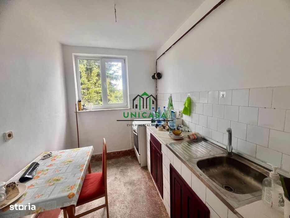 Apartament 4 camere, decomandat/Etaj 4/4 ,Zona Nord