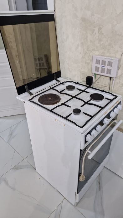 Продам газ плиту