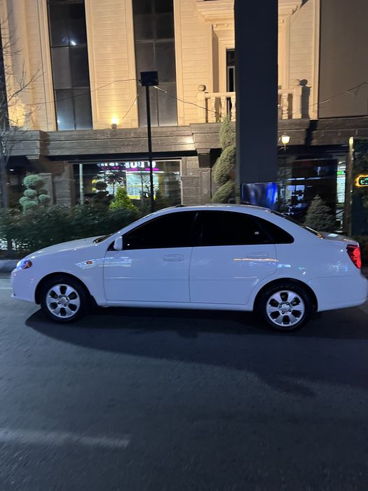 CHEVROLET Gentra elegant plus