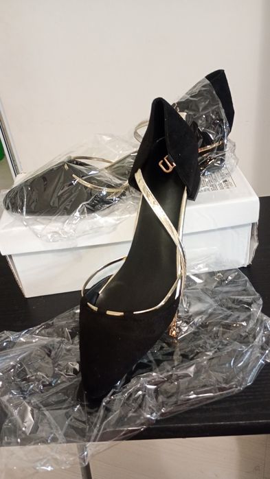 Pantofi de ocazie superbi, măsură 40