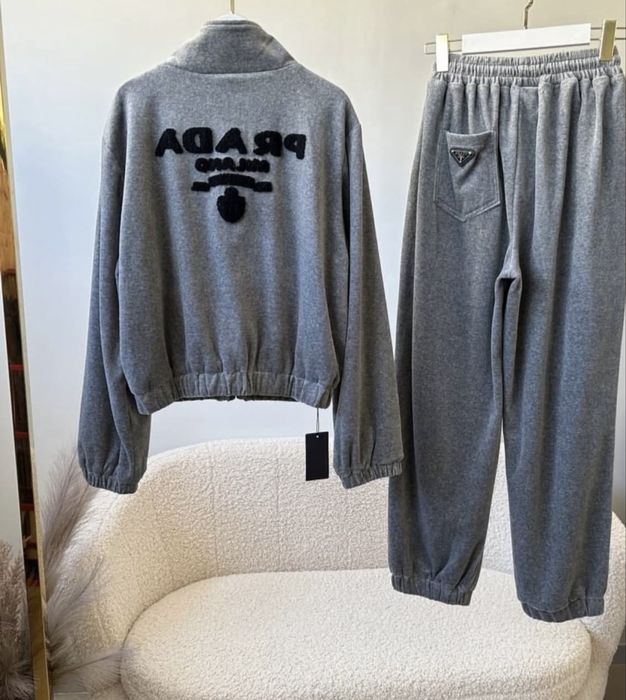 Костюм бархат, премиум PRADA