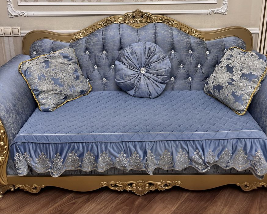 Комплект из двух диванов