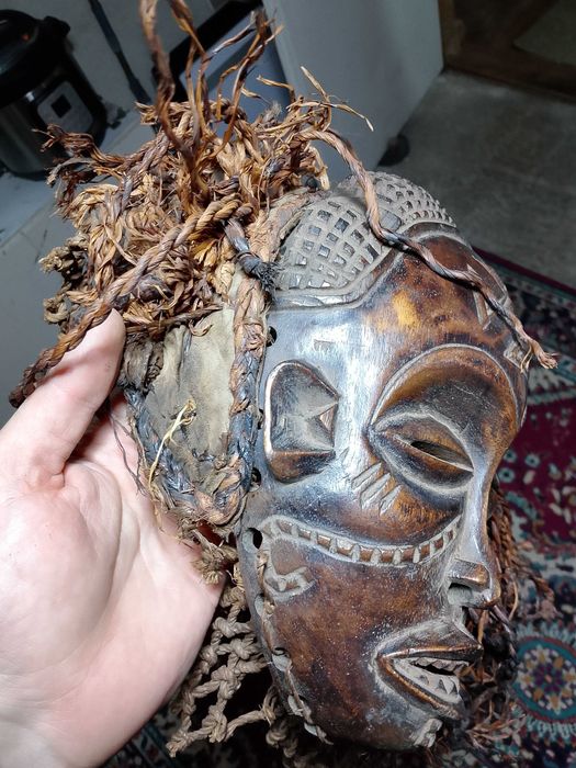 Ритуална африканска маска