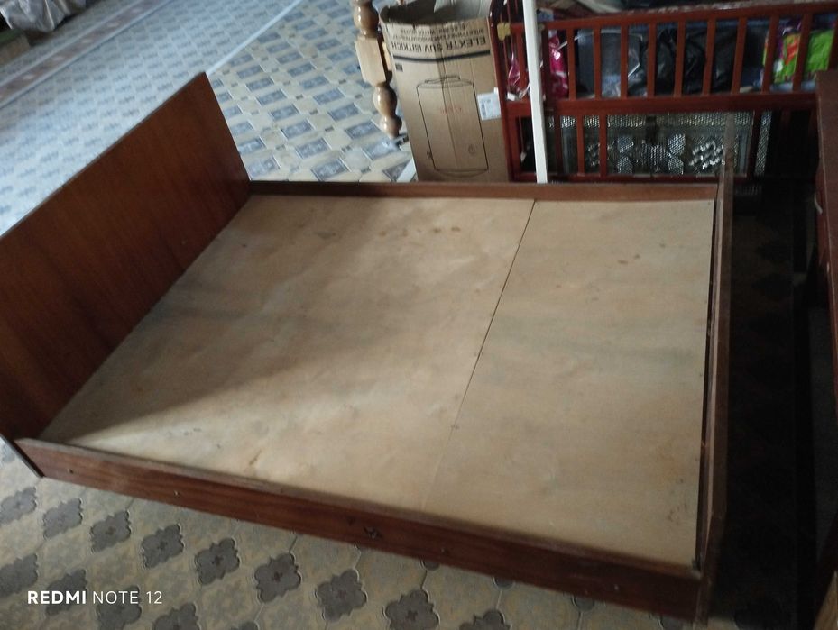 Spalniy divan narxi kelishiladi
