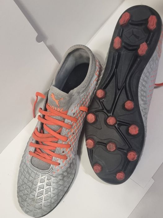 Пума(puma) бутонки 42,5 номер  27,5 сантиметра  изолзвани