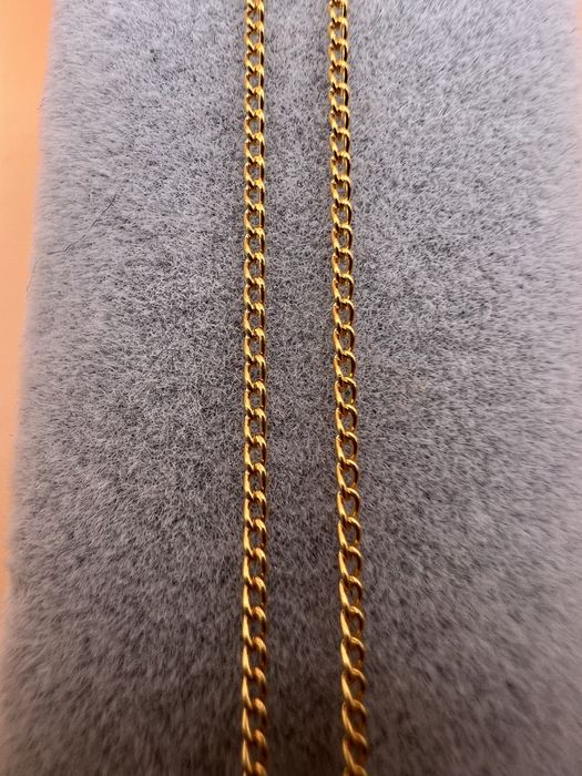 Продам золотую цепочку.