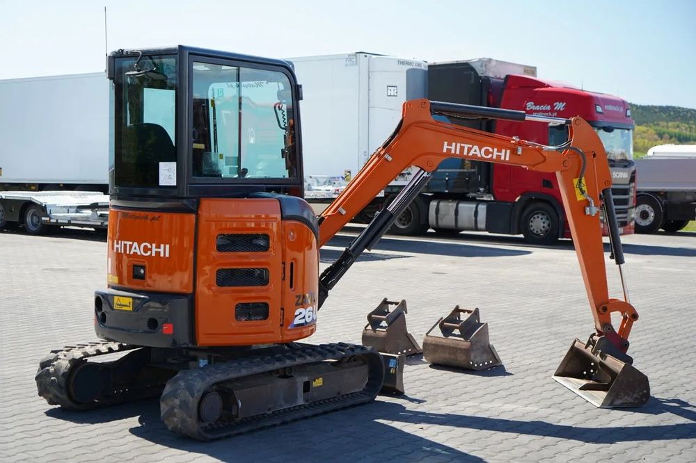 Hitachi ZX26U-6 CR / MINI EXCAVATOR / 2022 / 1900 ORE / SET CUPĂ