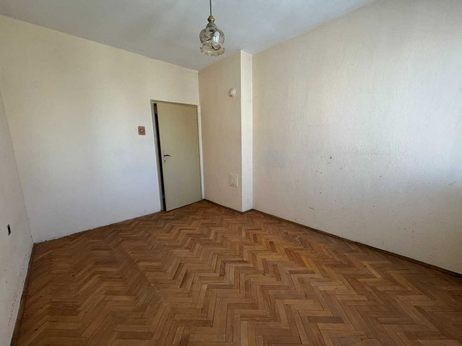 Продава се Тристаен апартамент в Велико Търново, Център - 135 кв.м за 1000 €/кв.м - Снимка #7