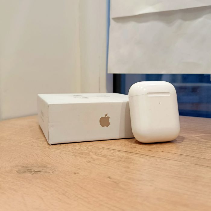 AirPods 2 оригинал + коробка | Батарея отличная