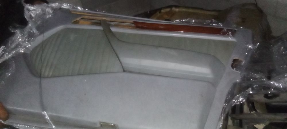 Мерседес 124 обшивки кожа