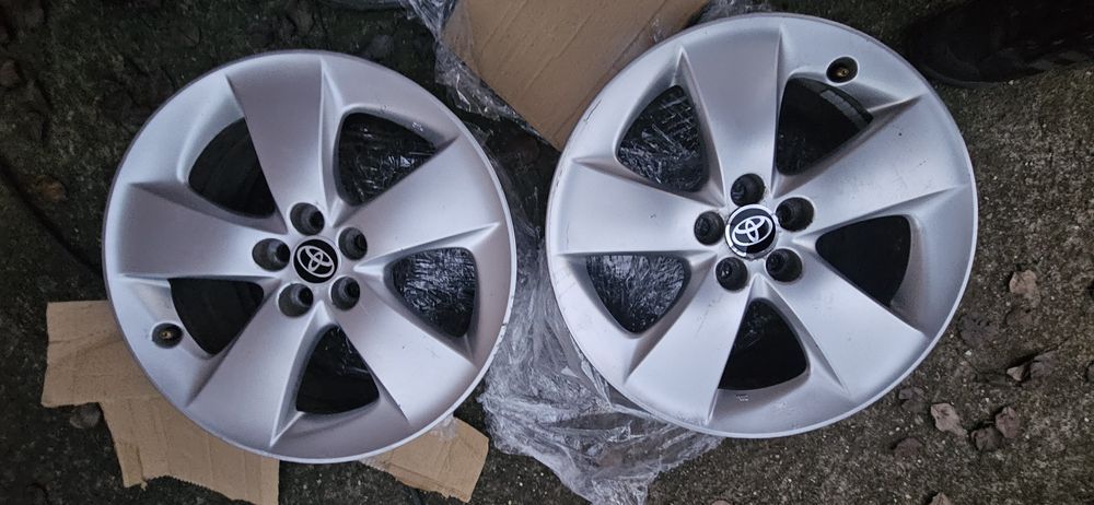 5/100/17 toyota prius avensis оригинални джанти за тойота приус 17 цол