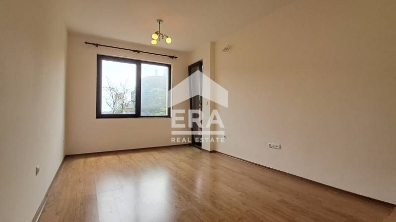 Продава се Двустаен апартамент в Варна, Център - 62 кв.м за 3049 €/кв.м - Снимка #4