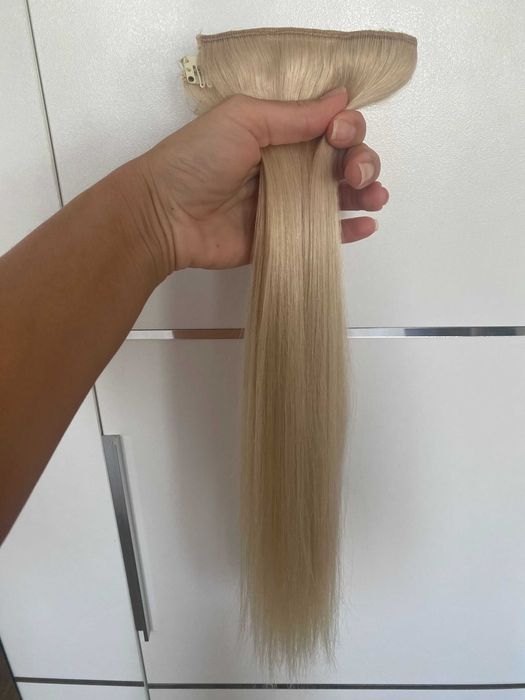 Накладна коса на клипси, тресове от естествена коса, русо блонд №1001, 45 см, 100 г, 7 пряди, удължаване на коса, екстеншъни, 100% Remy
