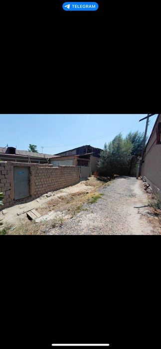 Hovli sotiladi srochna