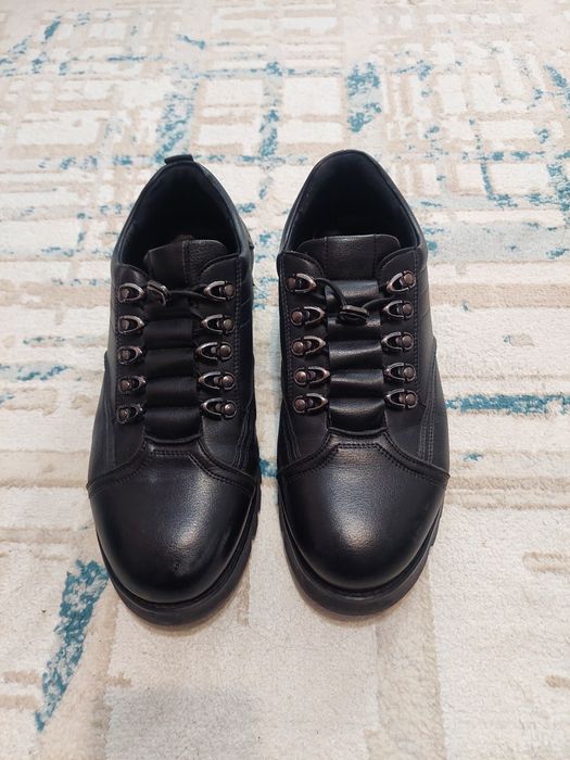 Продам обуви почти новый