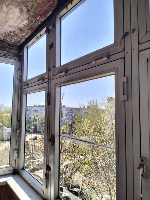 Балконная рама  со стеклами