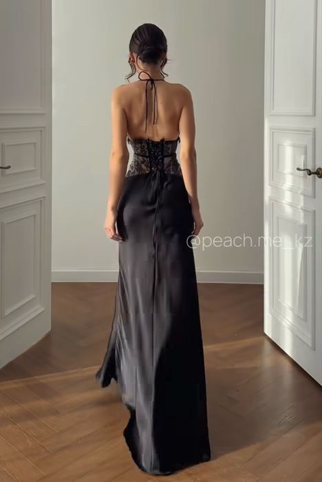 Продам черное шикарное платье