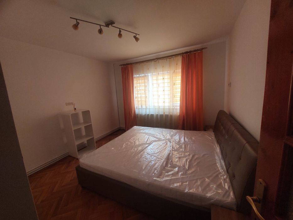 Inchiriez apartament 2 camere