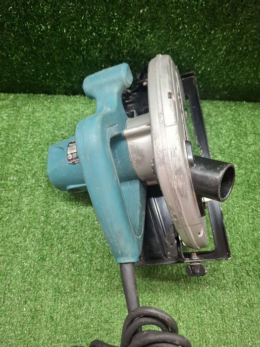 Циркуляр на Makita 5704R