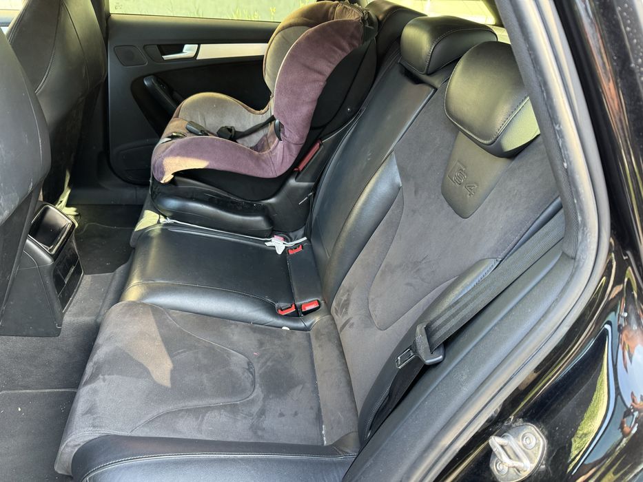 Audi S4 B8 2010 333k.c.