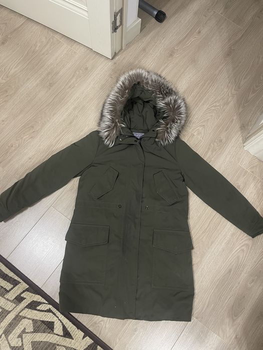 Продам парку бренда Evona