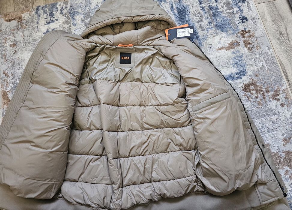 Geaca Hugo Boss  originala