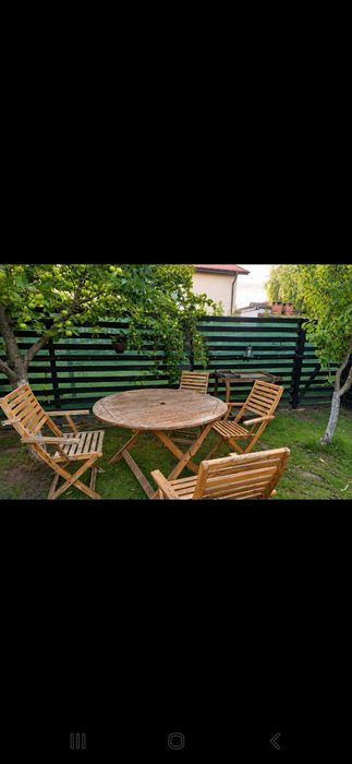 Set mobilier de grădină din lemn – masă rotundă și 4 scaune pliabile